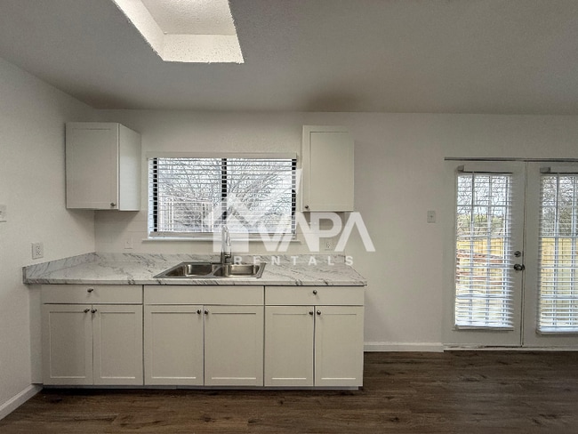 Photo - 7533 Foss Meadows