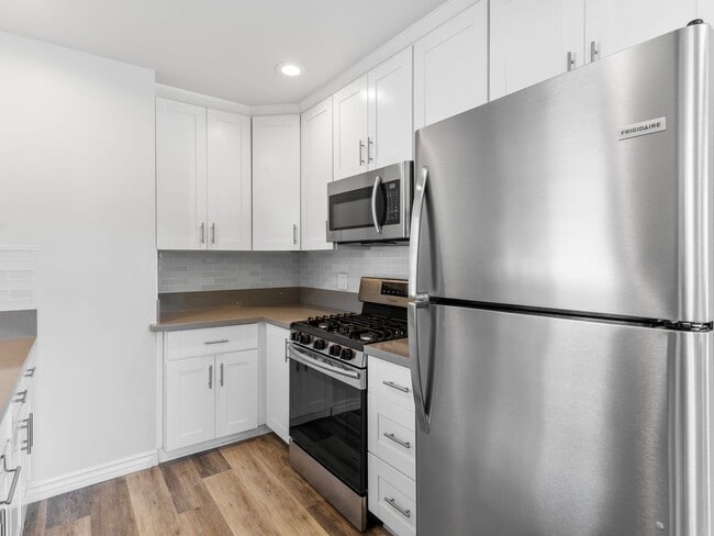 Photo - 1340 W Parade St Unidad 01