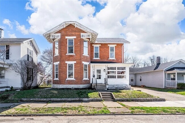Building Photo - 414 N Maple St Rental