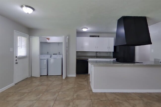 Photo - 5030 Ridgecreek Dr