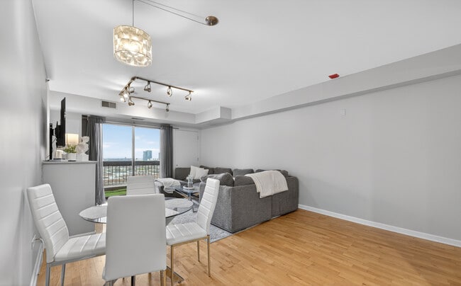 Photo - 1212 N Wells St Unit 1205