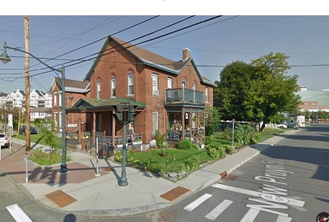 Photo - 24 Broad St Unit 1