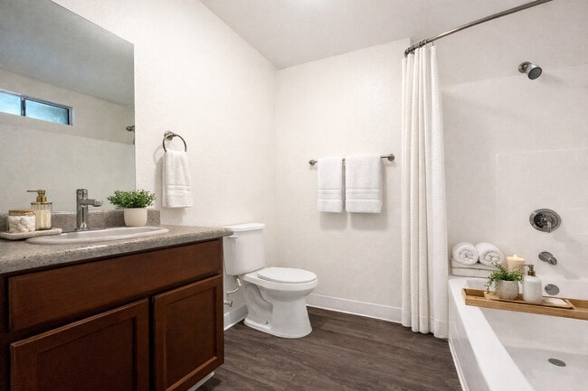 Creekside Villas Apartments