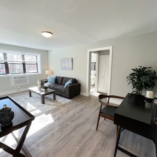 Photo - 510 W Surf St Unit 1