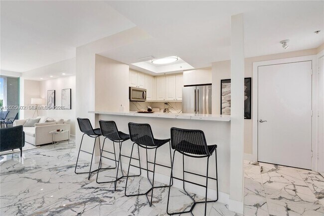 Photo - 3400 SW 27th Ave Unit 605