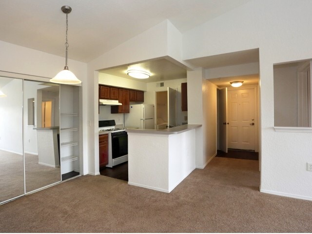 Photo - Brandon Crossing