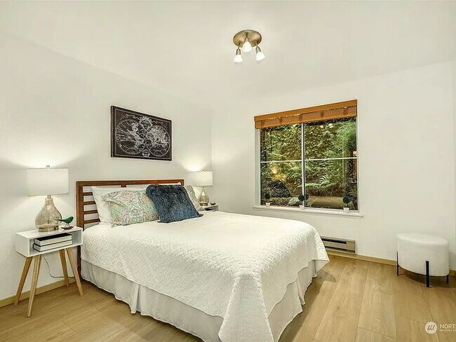 Photo - "Charming 1-Bedroom Haven in Seattle's Vibrant West Seattle Neighborhood!"