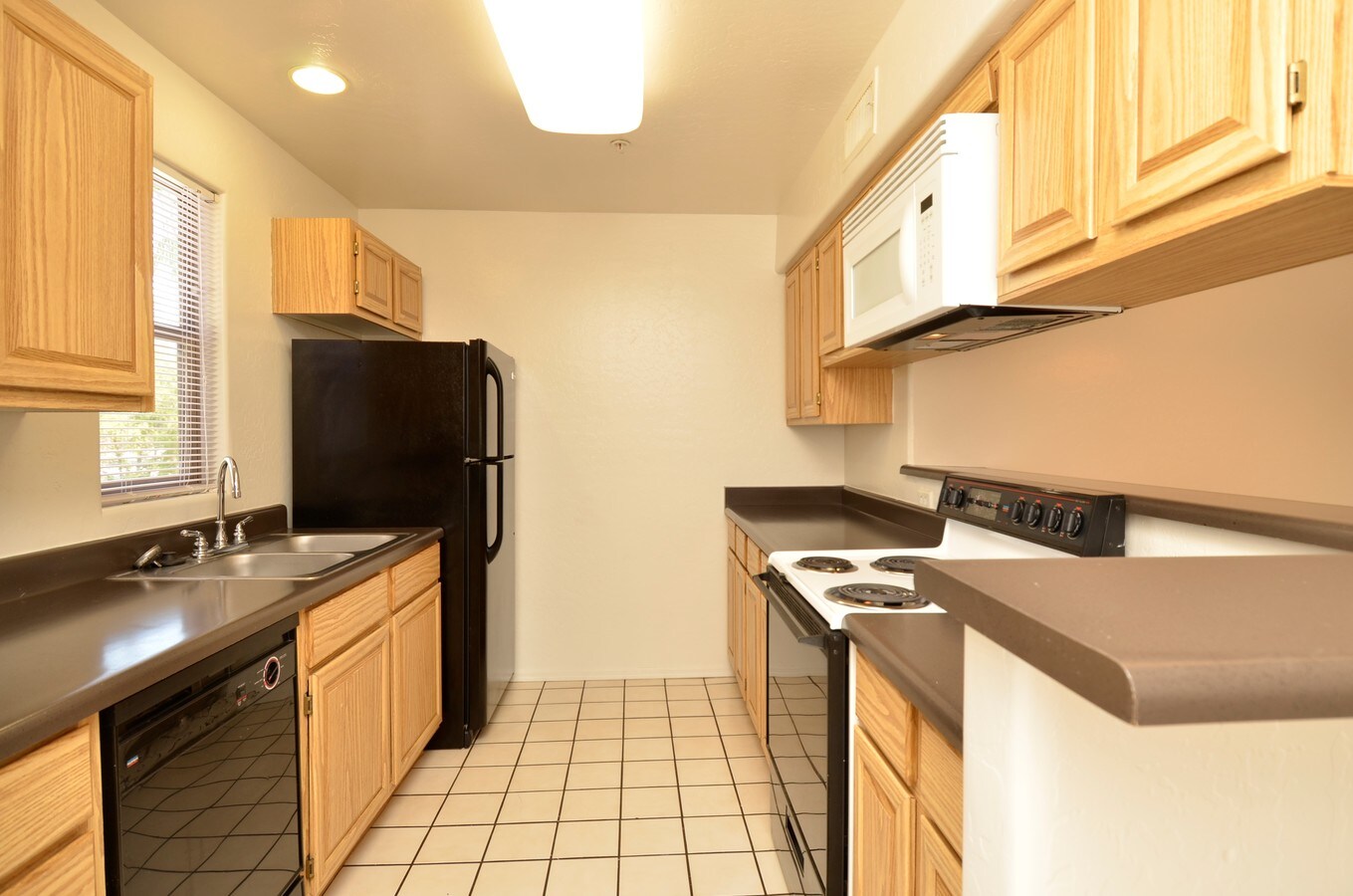 Kitchen - Vista Montana