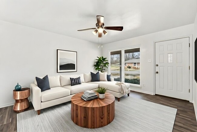 Photo - 1606 Savannah Dr