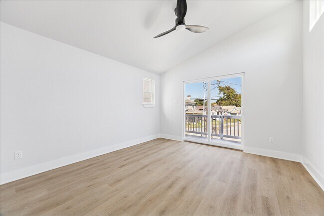 Photo - 4310 Canal St