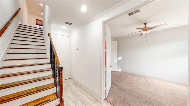 Photo - 620 S Pearl Expy