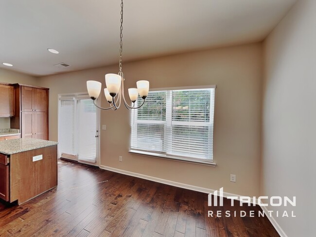 Photo - 123 Hickory Sta Ln