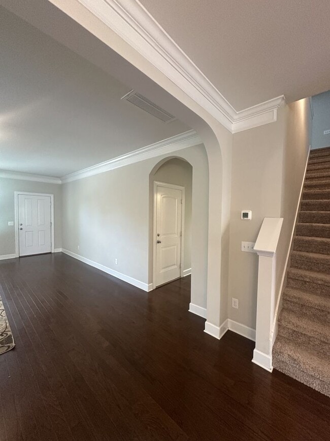 Photo - Spaciou 5 Bedroom Home