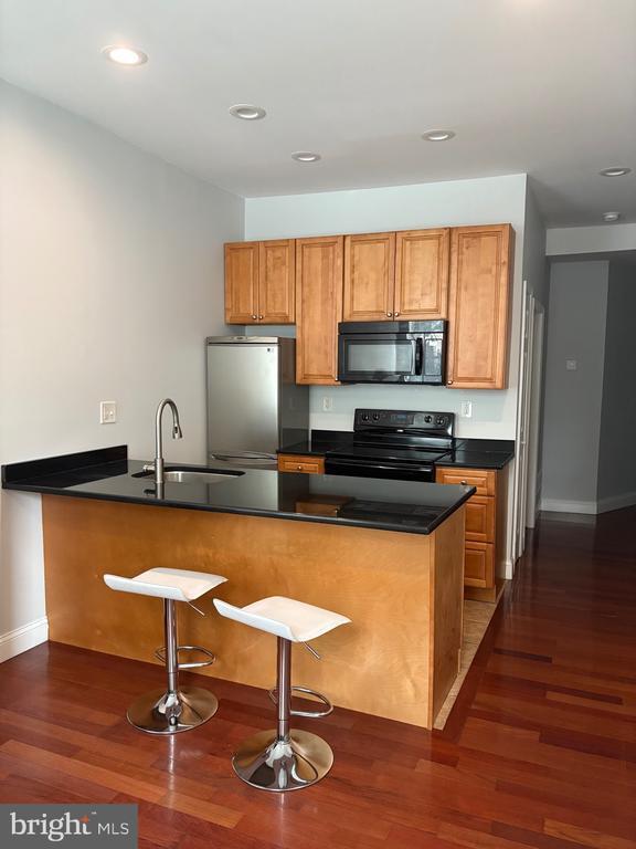Building Photo - 929 S 13th St Rental