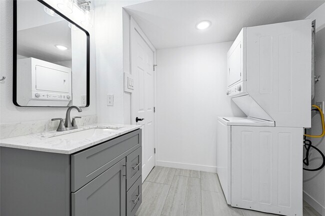 Photo - 5718 Eskridge St Unidad 6