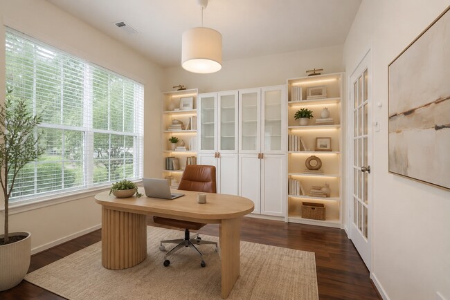 Building Photo - 7 N Regan Mead Cir