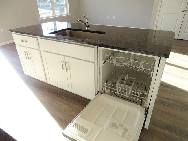 Photo - 19 Cobblestone Ct