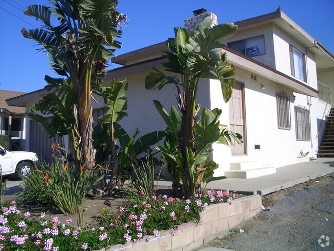 Building Photo - Memorial Apartments- Super Clean 2 Bedroom... Unit 620-3L
