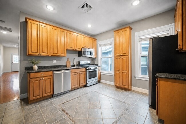 Photo - 34-36 Howe St Unit 3