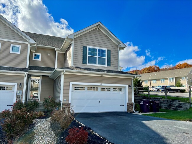 Photo - 19 Highrose Ridge Way
