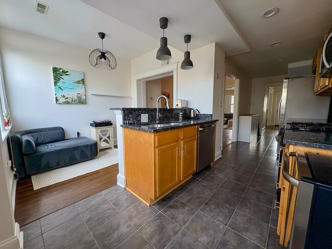 Photo - 807 Decatur St NW