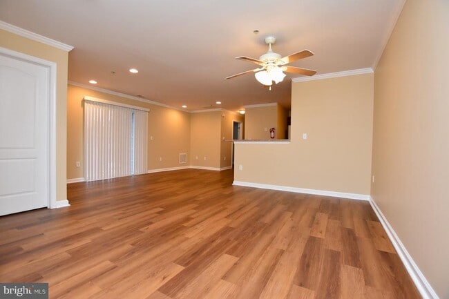 Photo - 342 Nicholas Dr
