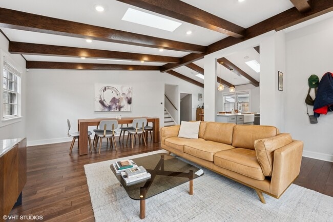 Photo - 1181 Sherwood Rd