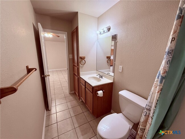 Photo - 1035 Helen Dr