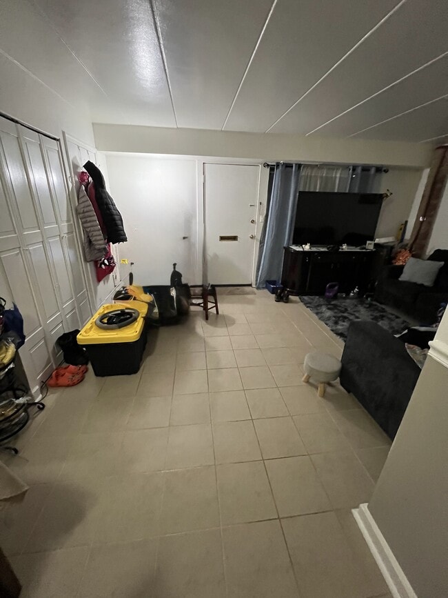 Photo - 3306 Hewitt Ave Unit 3-1-A