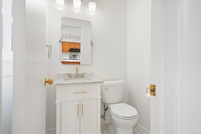 Photo - 388 Main St Unit 388