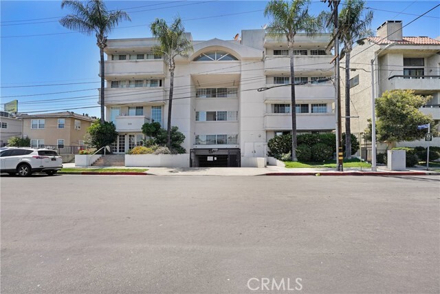 Photo - 5219 Newcastle Ave Condo Unit 302