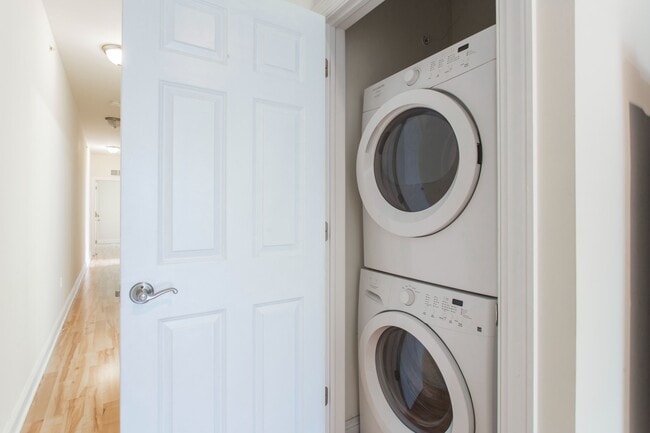 Photo - 1935 N 7th St Unit 3