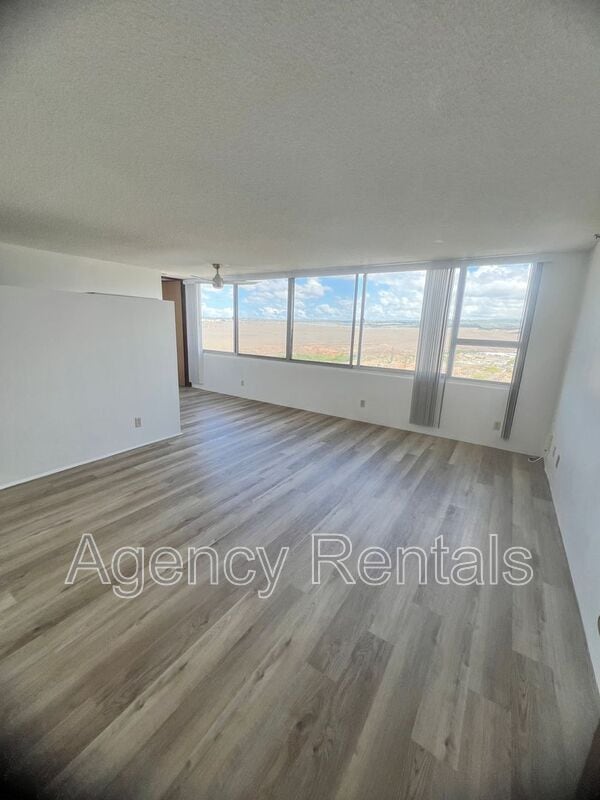 Building Photo - 1060 Kamehameha Hwy Unit Century Park Plaza Rental