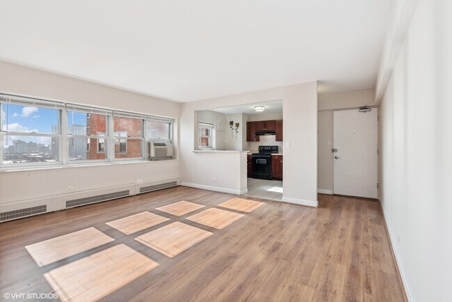 Photo - 4960 N Marine Dr Unit 1011