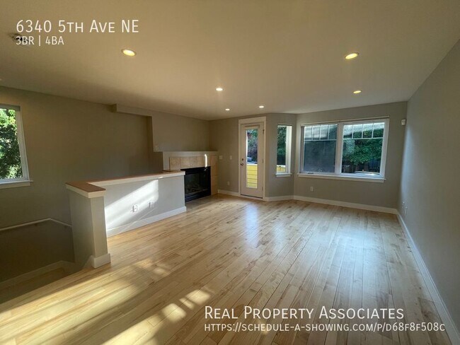 Photo - 6340 5th Ave NE