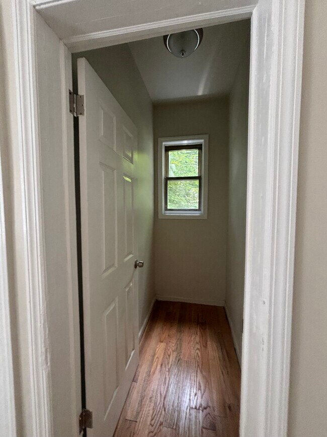 Photo - 843 S 18th St Unidad 3