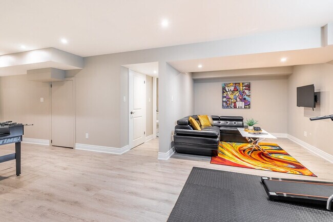 Photo - 101 Shoreview Pl Unit ID1345875P