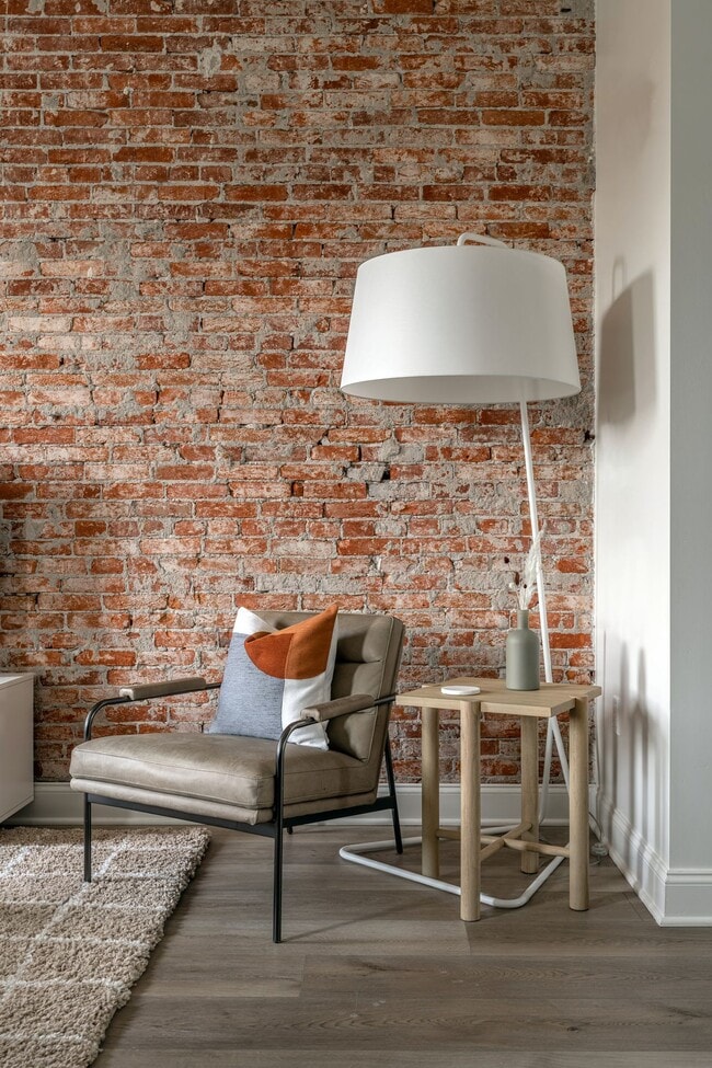 Photo - Luxury On Pine