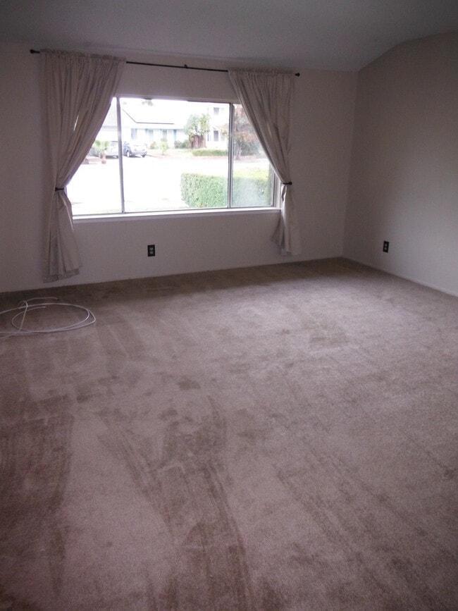 Photo - Spacious 3 Bedroom House Available Now