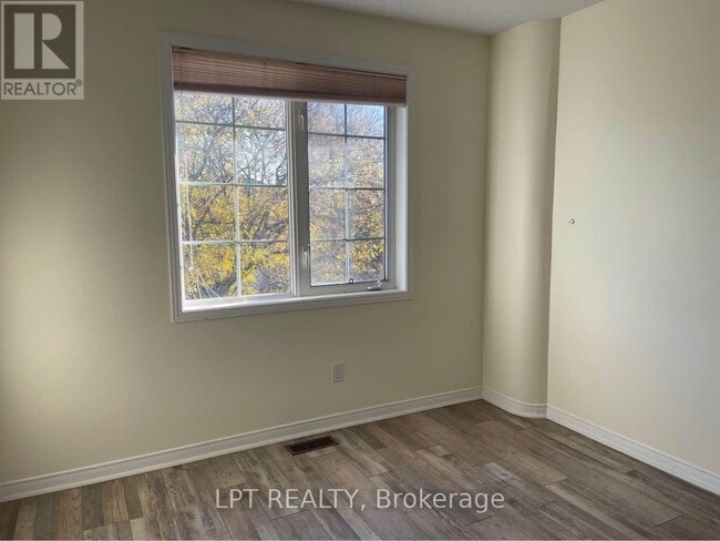 Photo - 41 Highmont Ct