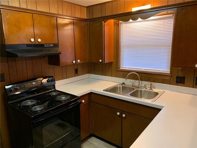 Photo - 40 Hatcher Dr