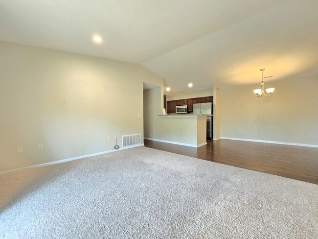 Photo - 5640 Irish Way