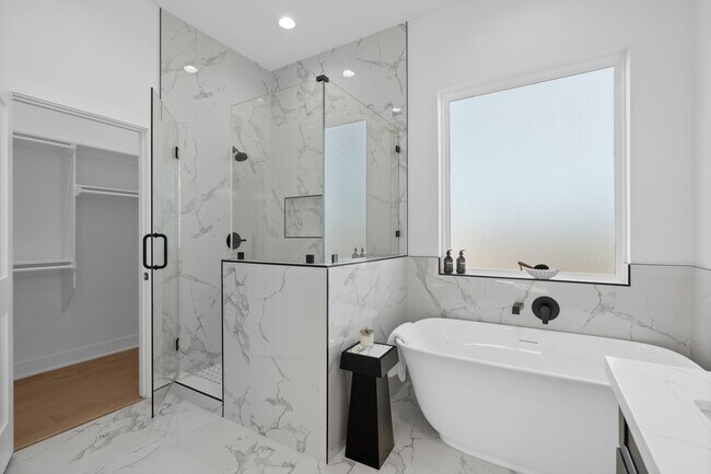 Photo - 8706 Ojeman Villas Dr