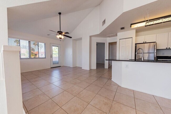 Photo - 8305 Waterview Way
