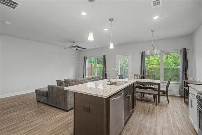 Photo - 1360 Sugar Glen Ct