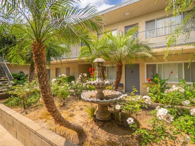 Photo - 7253-7257 Variel Ave