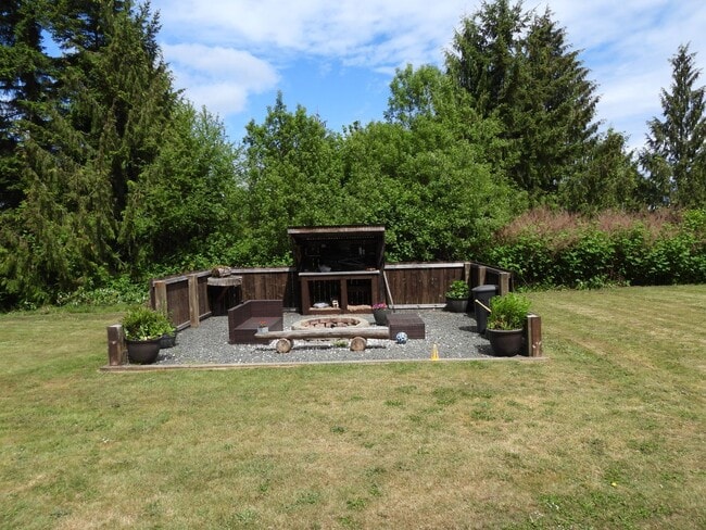 Photo - Quality Country Living