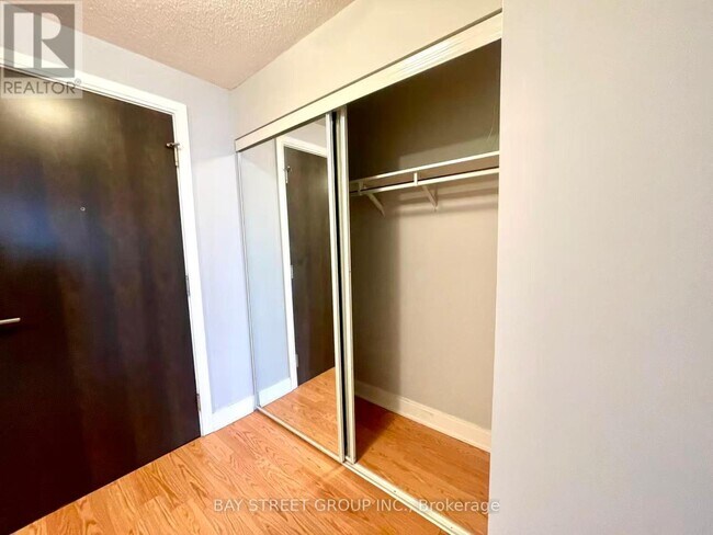 Photo - 125 Village Green Square Unit 2102