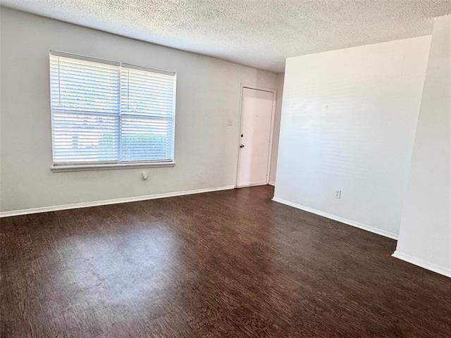 Photo - 441 SW Thomas St