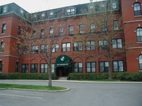 Building Photo - 100 Captains Row Unit 203